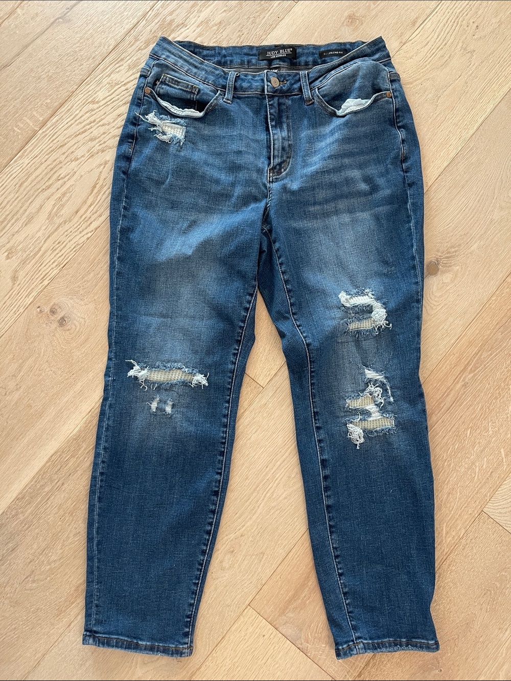 Judy Blue Distressed Boyfriend Thermal Patch Jeans size 14W